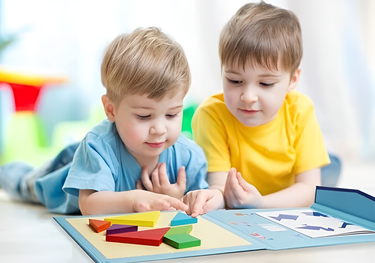 Tangram Mágico | Inspira Creatividad - Libro de Rompecabezas Magnético Montessori